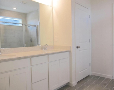 4494 Nw 14th Loop - Photo Thumbnail 18