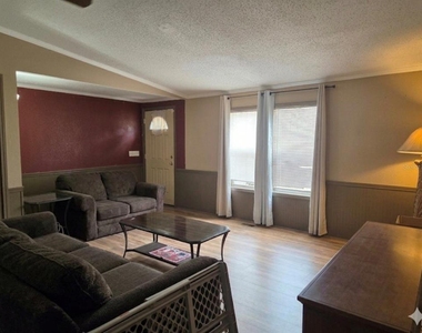 4738 Sw 166th Court Road - Photo Thumbnail 3
