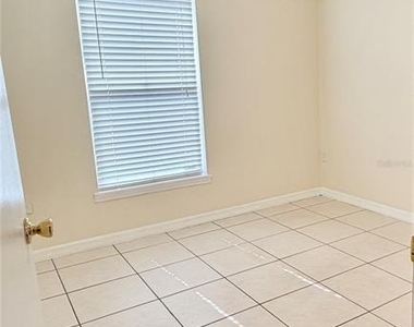 13087 Odyssey Lake Way - Photo Thumbnail 6