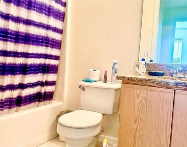 13087 Odyssey Lake Way - Photo Thumbnail 5