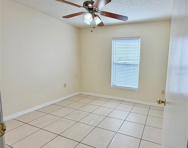 13087 Odyssey Lake Way - Photo Thumbnail 7