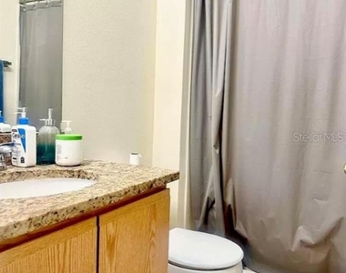 13087 Odyssey Lake Way - Photo Thumbnail 7