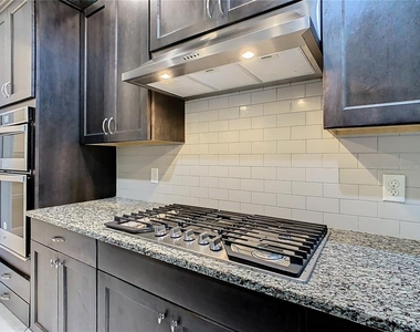 8325 Topsail Place - Photo Thumbnail 16