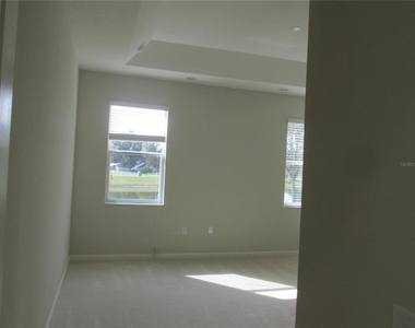 2404 Sabastian Street - Photo Thumbnail 9