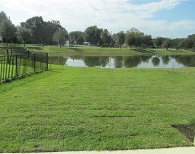 2404 Sabastian Street - Photo Thumbnail 13
