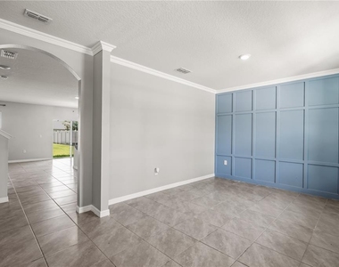 1711 Setter Avenue - Photo Thumbnail 4