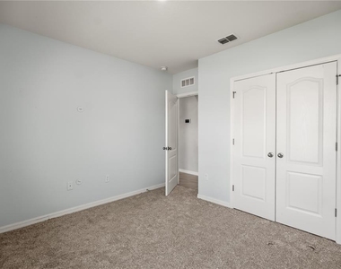 1711 Setter Avenue - Photo Thumbnail 16