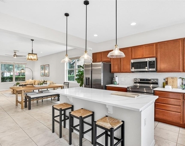 5103 Caspian Street - Photo Thumbnail 3