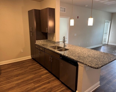 2460 Ann Rou Road - Photo Thumbnail 3