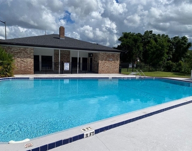 5317 Curry Ford Road - Photo Thumbnail 12