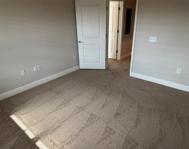 2420 Ann Rou Road - Photo Thumbnail 16