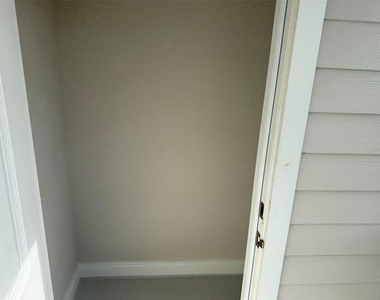 2420 Ann Rou Road - Photo Thumbnail 23