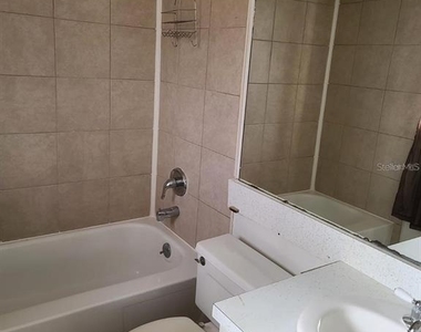 2222 Silver Pines Place - Photo Thumbnail 11