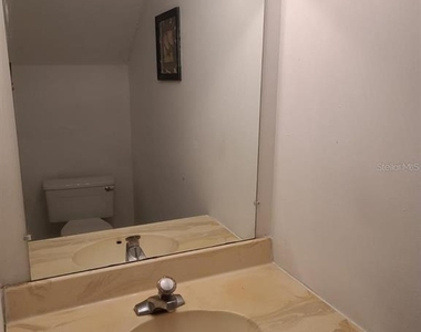 2222 Silver Pines Place - Photo Thumbnail 5