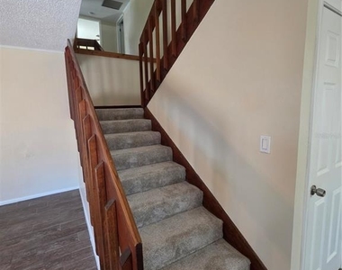 3824 Saxon Drive - Photo Thumbnail 17