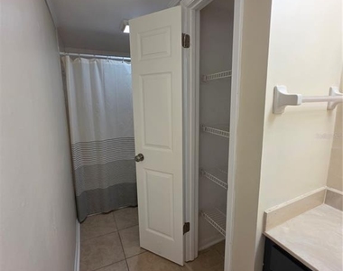 3824 Saxon Drive - Photo Thumbnail 29