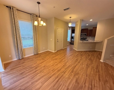 15350 Oak Apple Court - Photo Thumbnail 3