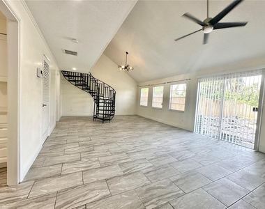 122 S Bulova Drive - Photo Thumbnail 20