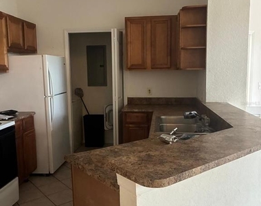 6149 Metrowest Blvd - Photo Thumbnail 9