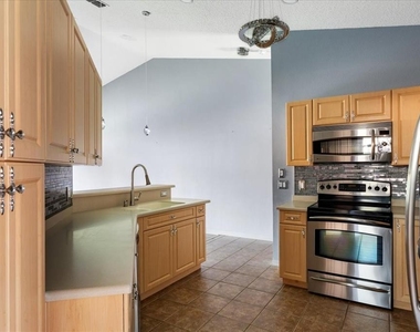 5336 Edgewater Way - Photo Thumbnail 13