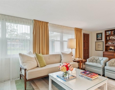 809 E 15th Avenue - Photo Thumbnail 13