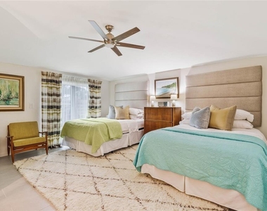 809 E 15th Avenue - Photo Thumbnail 26