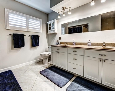 130 Southampton Place - Photo Thumbnail 20