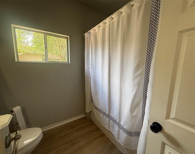 1010 Nw 120th Street - Photo Thumbnail 9