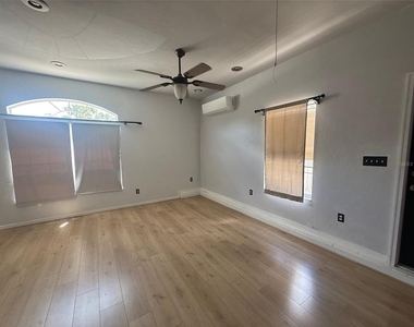 1010 Nw 120th Street - Photo Thumbnail 1