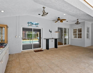 20 Woodford Lane - Photo Thumbnail 61