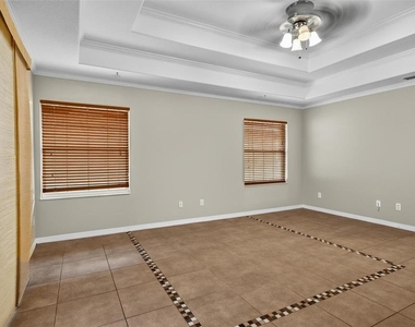 20 Woodford Lane - Photo Thumbnail 32
