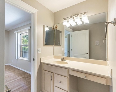 20 Woodford Lane - Photo Thumbnail 48