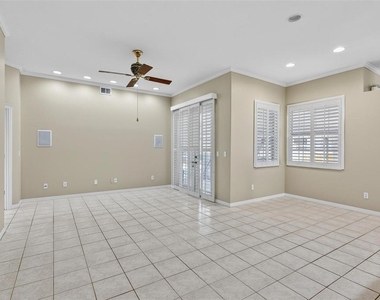 20 Woodford Lane - Photo Thumbnail 13