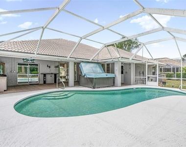 20 Woodford Lane - Photo Thumbnail 56