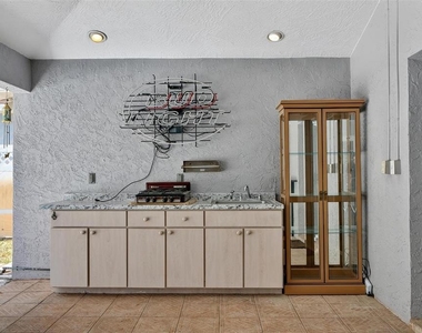 20 Woodford Lane - Photo Thumbnail 62