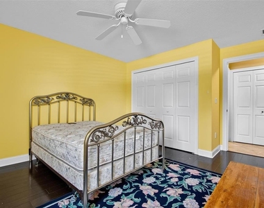 108 Golfview Court - Photo Thumbnail 40