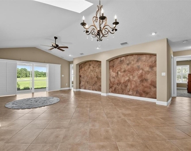 108 Golfview Court - Photo Thumbnail 18