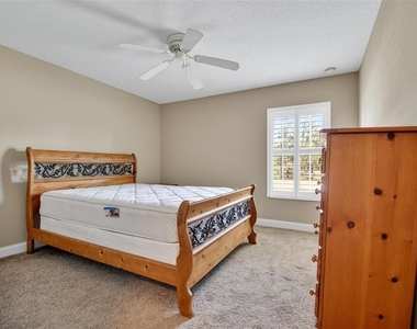 108 Golfview Court - Photo Thumbnail 36