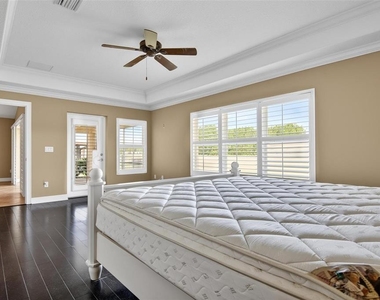 108 Golfview Court - Photo Thumbnail 33