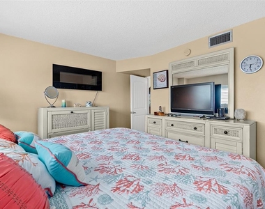 3600 S Ocean Shore Boulevard - Photo Thumbnail 18