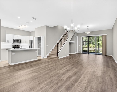 1119 Hansberry Court - Photo Thumbnail 5