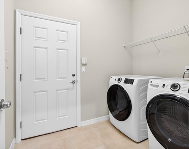 1119 Hansberry Court - Photo Thumbnail 25