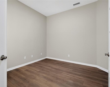 1119 Hansberry Court - Photo Thumbnail 17