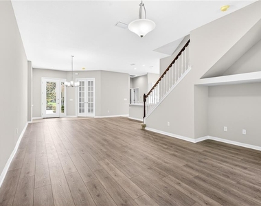 1119 Hansberry Court - Photo Thumbnail 19