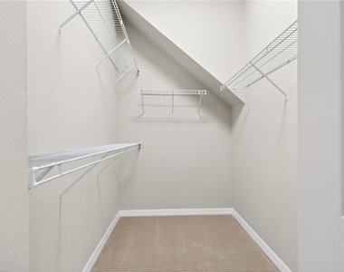 1119 Hansberry Court - Photo Thumbnail 13