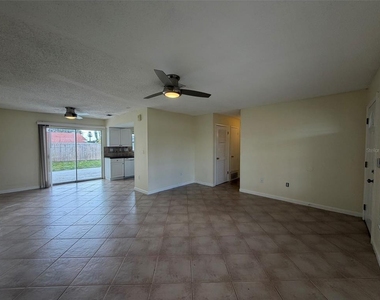 8531 Sydney Avenue - Photo Thumbnail 6