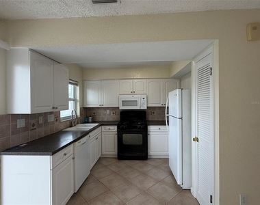 8531 Sydney Avenue - Photo Thumbnail 8