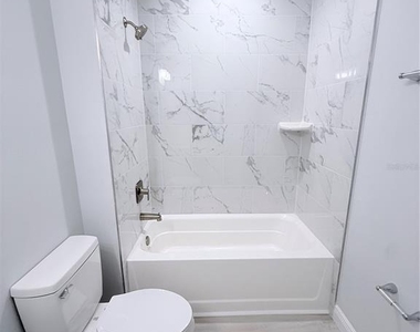 11225 Pendleton Avenue - Photo Thumbnail 10
