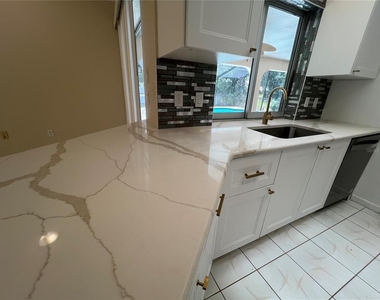 1516 Abel Street - Photo Thumbnail 8