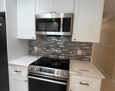 1516 Abel Street - Photo Thumbnail 10